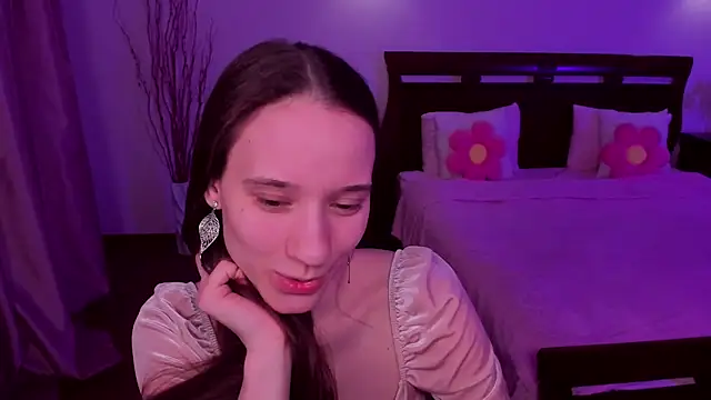 StaceySunny online show from April 5, 5:34 pm