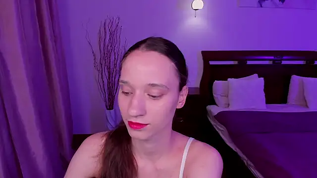 StaceySunny online show from June 9, 7:02 pm