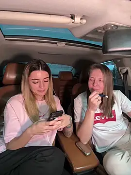 Jasmine urPrincess online show from November 15, 5:30 am