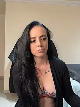 AndreaValencia online show from July 24, 9:55 pm