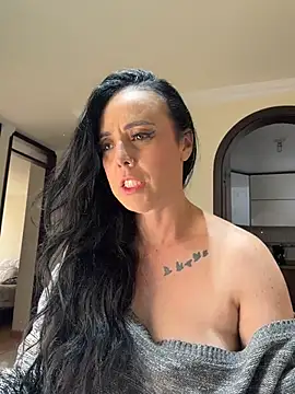 AndreaValencia online show from June 25, 8:21 pm