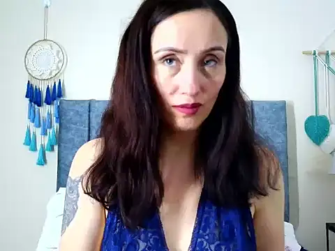 IberianMoonMK online show from October 11, 5:59 pm