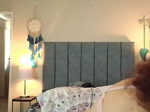 IberianMoonMK online show from April 24, 5:27 pm