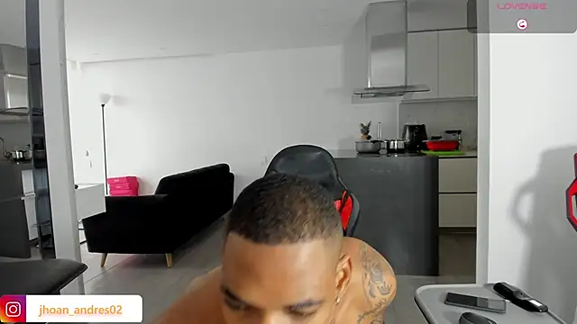 TROYWESLY- online show from April 22, 2:36 pm