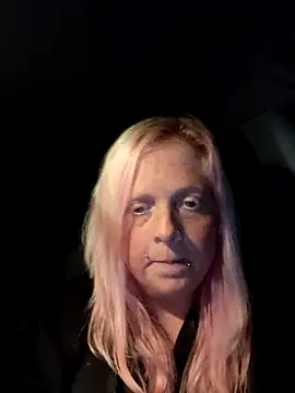 chubby british blonde uk online show from February 21, 7:25 pm