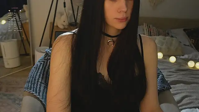 jennetdoll online show from December 13, 7:53 pm