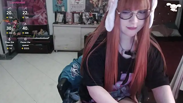 Avril2001 online show from November 26, 2:45 am