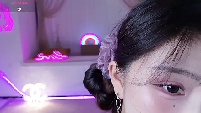 Momoever123456 online show from April 29, 2:09 pm