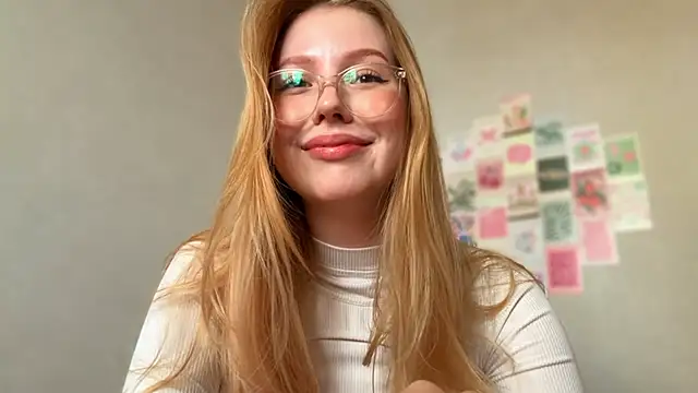 HoneyAudrey online show from April 21, 2:51 am