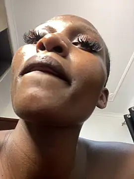 Curvixx online show from April 25, 1:41 pm