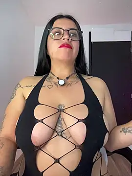 Devilsweet17 online show from April 23, 9:39 pm