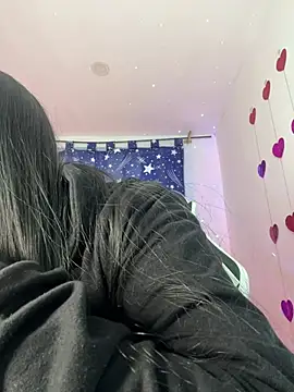 Devilsweet17 online show from February 19, 11:14 pm