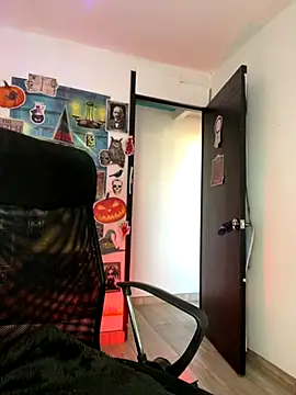 Devilsweet17 online show from October 2, 8:58 pm