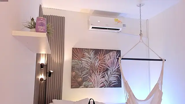 emma alice  online show from February 18, 10:47 am