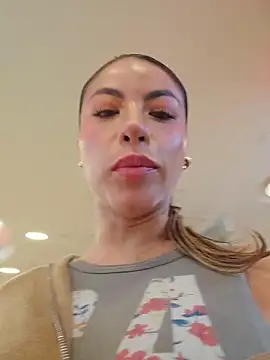 Karen San Miguel online show from April 26, 10:07 pm