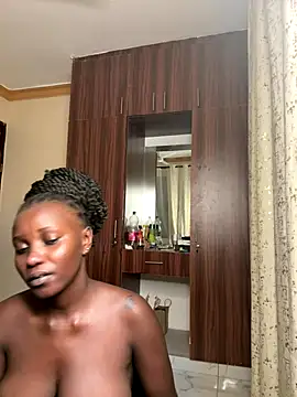 supa queen254 online show from October 26, 11:00 pm