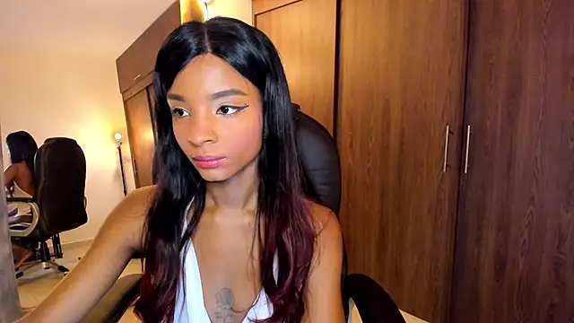 Snapshot of alikahouston4 chatting on September 11, 3:51 am alikahouston4 online show from September 11, 3:51 am