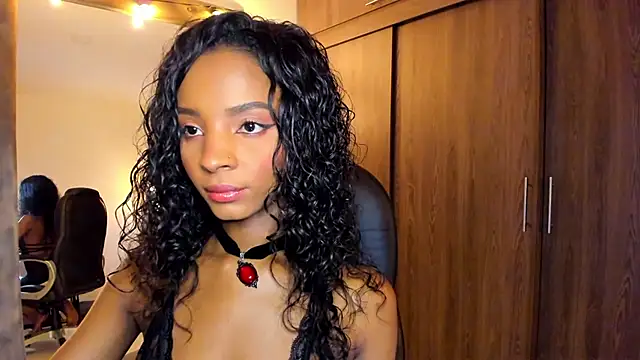 Snapshot of alikahouston4 chatting on October 15, 2:36 am alikahouston4 online show from October 15, 2:36 am