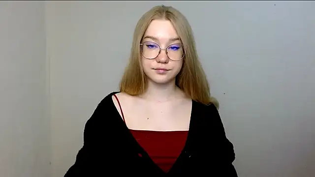 cindi hot online show from April 26, 11:19 am