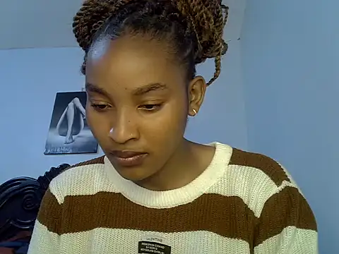 cute-alexis online show from April 19, 6:10 pm