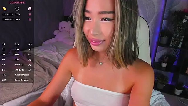 sensualily online show from June 20, 3:37 pm