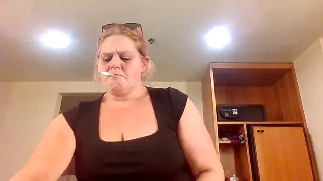 urgoodtime online show from December 3, 12:24 am