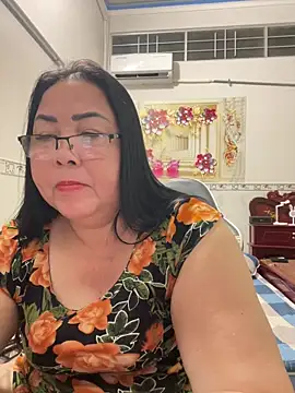 NDith online show from April 26, 3:43 pm