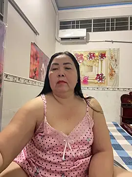 NDith online show from April 3, 2:04 pm