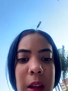 NAUGHTY LITTLE 18 online show from September 28, 9:31 pm