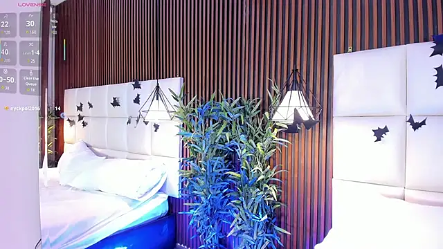 CailynBrowm online show from October 25, 4:42 am