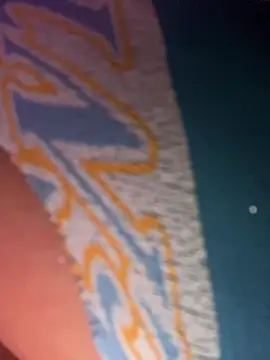 izanmiller2001 online show from April 25, 2:47 am