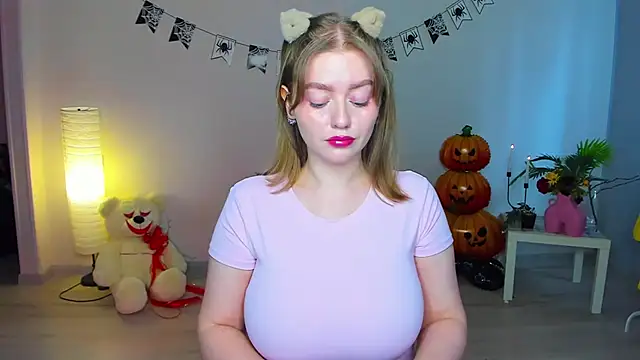 AidaPerry online show from October 23, 1:17 pm