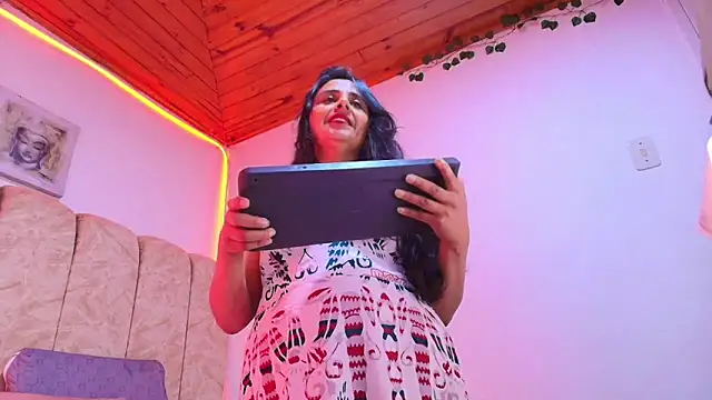  Marcela   online show from April 24, 12:30 pm