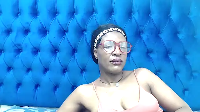 SpicyQueenxxxx online show from March 11, 4:20 pm