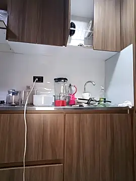 coral smitth online show from February 13, 8:54 pm