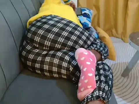 leslysexygirl online show from October 28, 5:24 am