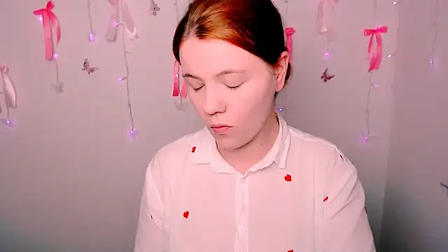 Sun Alexia online show from April 22, 9:12 pm