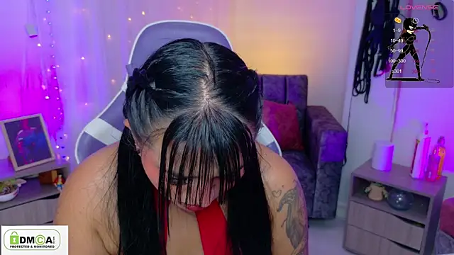 Miss scarllet  online show from April 24, 1:14 pm