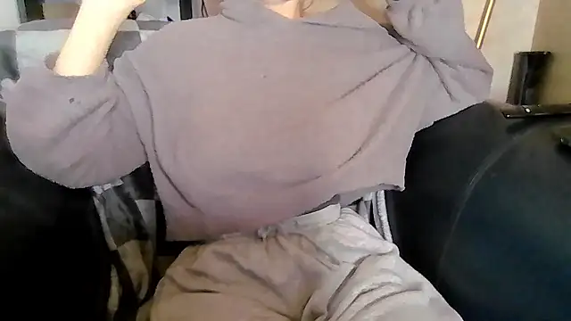 indie-rayne online show from January 10, 11:09 pm