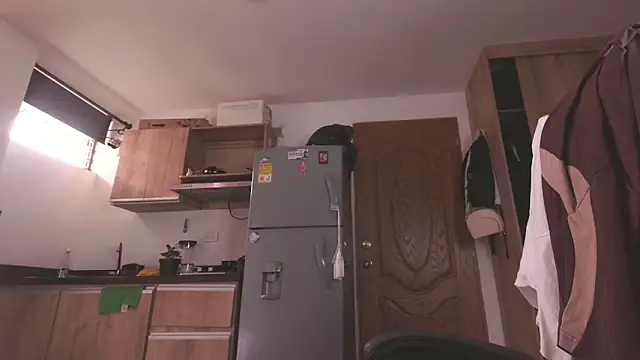 Cutie Shy  online show from April 25, 1:41 pm