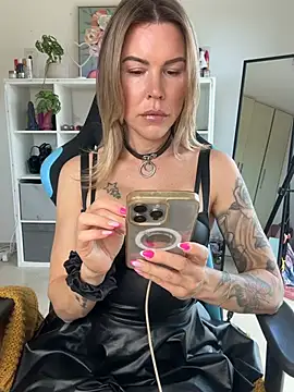 Lara Bergmann online show from March 29, 9:52 am