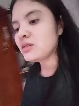 lilpervertgirl online show from April 28, 8:24 pm