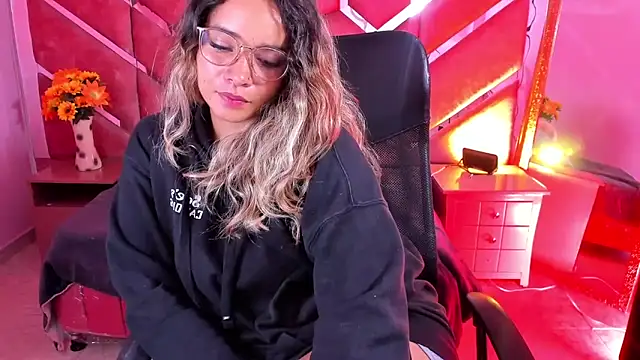 Olivia Fox69 online show from April 23, 4:09 am