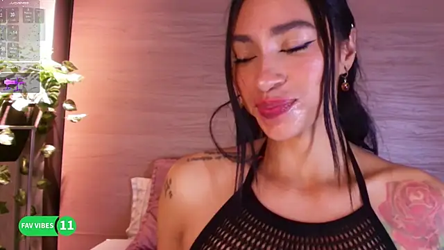 Snapshot of Leamonroe__ chatting on September 23, 10:08 pm Leamonroe online show from September 23, 10:08 pm