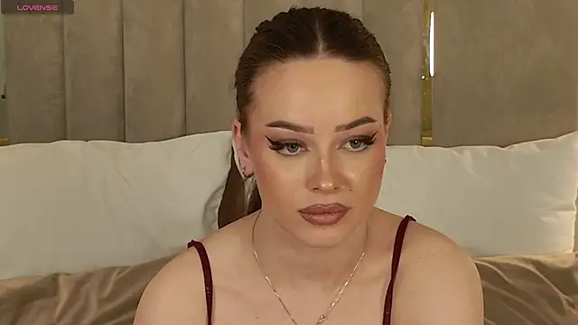 AnneSand online show from March 31, 9:31 am