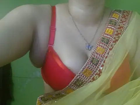 LOVERIAKOL online show from July 12, 9:10 am