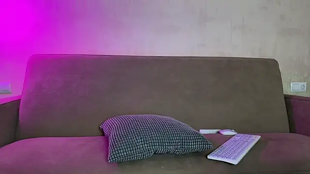 weshycouple online show from February 16, 7:14 pm