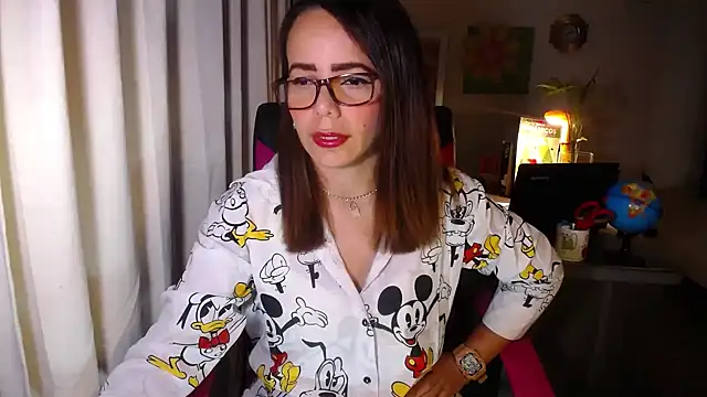 danielle rose 1 online show from April 26, 4:38 pm