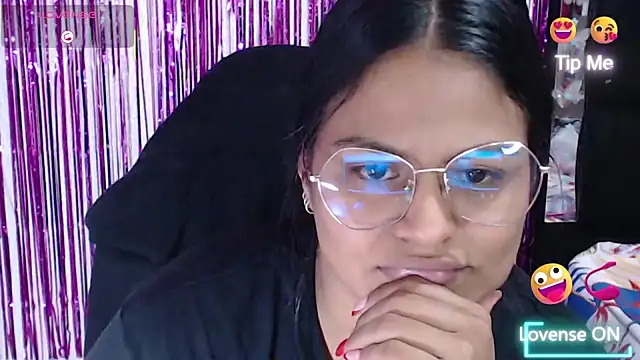 SweetAlmaa online show from February 19, 7:24 pm