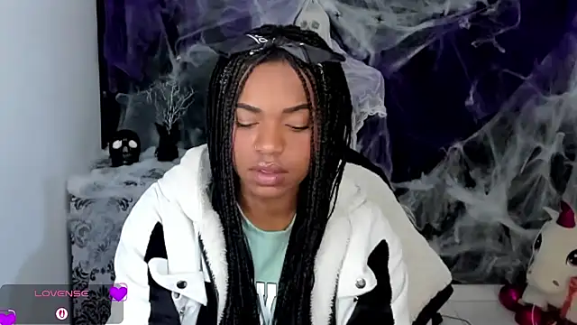 Marce 22 online show from October 12, 1:30 am